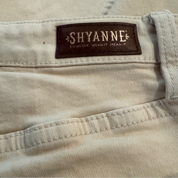 Shyanne Cream Flare Jeans - Picture 12 of 12